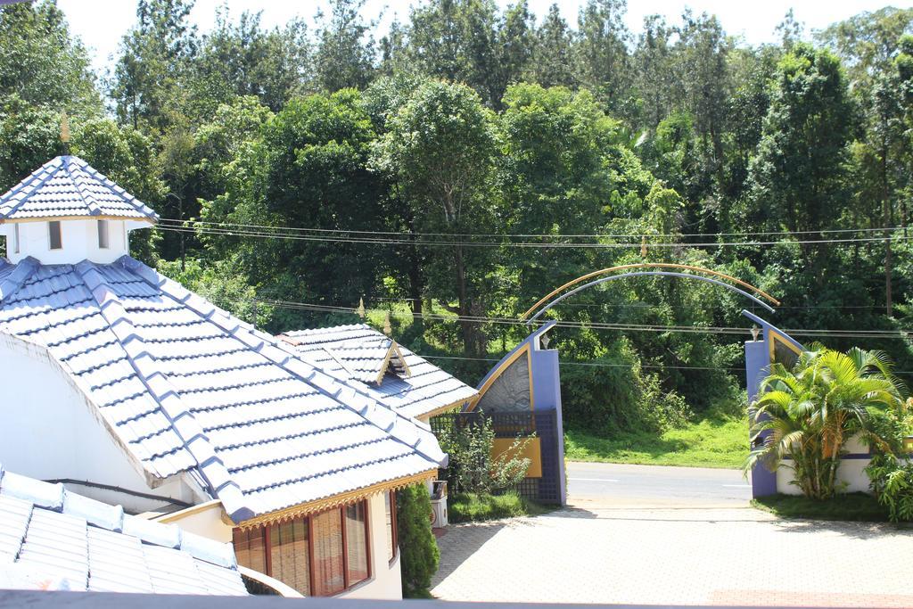 Wayanad Gate Resort Mananthavady Εξωτερικό φωτογραφία